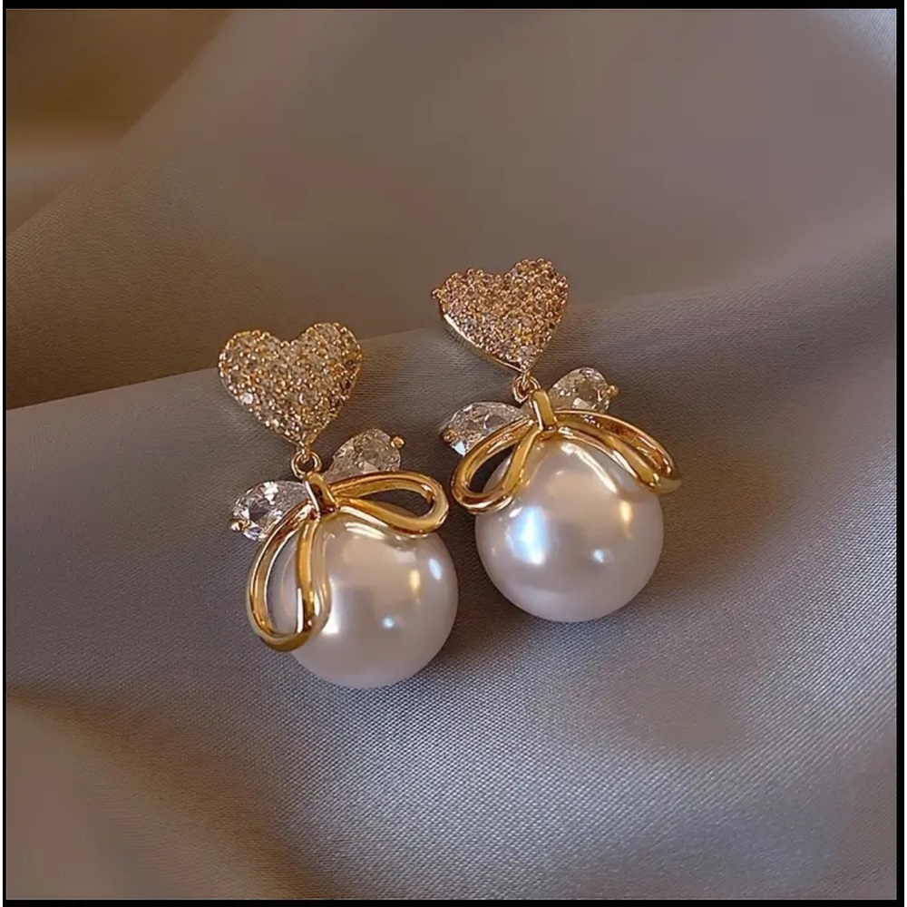 Large Pearl and Golden Bow with Rhinestone Heart Drop Style Earrings - Picture 3 of 7